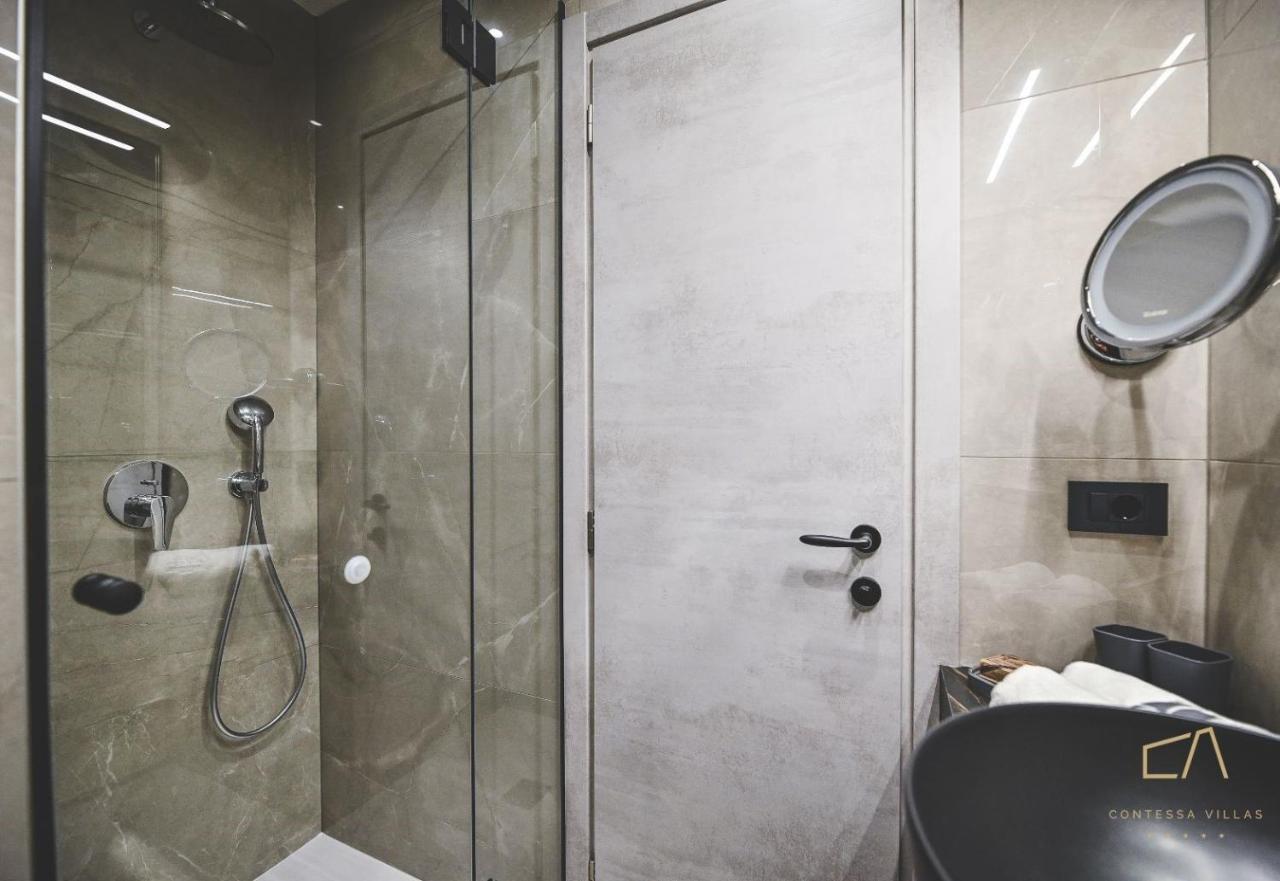Galija Luxury Suites คิร์ก ภายนอก รูปภาพ